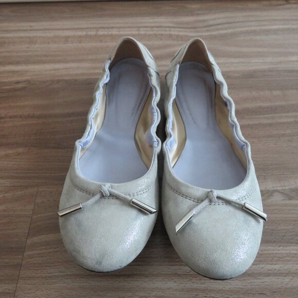 TOD'S Dee Laccetto Silver Metallic Leather Foldable Ballet Flat Shoes Size US 6 - Picture 5 of 13